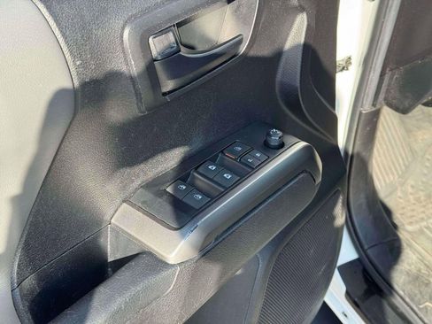 Used 2023 Toyota Tacoma SR5 image 18