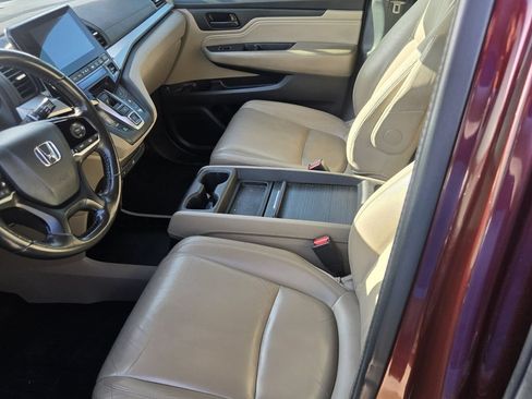 Used 2018 Honda Odyssey Touring image 7