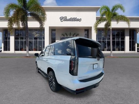 Certified 2022 Cadillac Escalade Sport RWD image 11