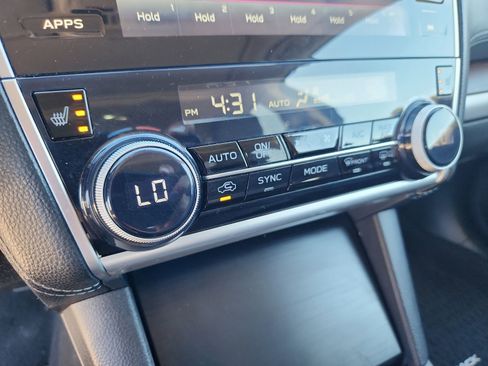 Used 2019 Subaru Outback 3.6R Limited image 23