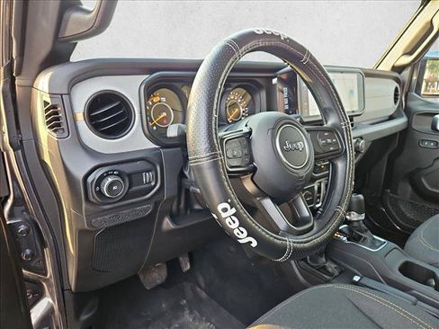 Used 2026 Jeep Wrangler Sport AWD/4WD image 10
