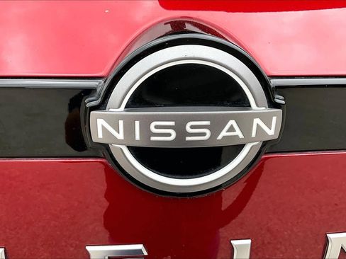 Certified 2023 Nissan Pathfinder Platinum image 31