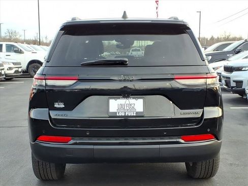 Used 2023 Jeep Grand Cherokee Limited w/ Black Appearance Package image 29