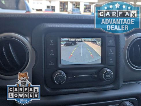 Used 2018 Jeep Wrangler Sport AWD/4WD image 9