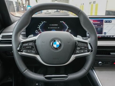 Used 2025 BMW 330i xDrive Sedan image 18