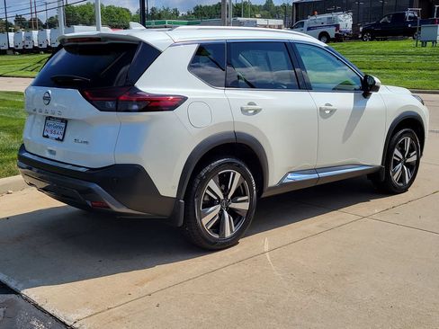 Certified 2023 Nissan Rogue SL w/ SL Premium Package AWD/4WD image 3