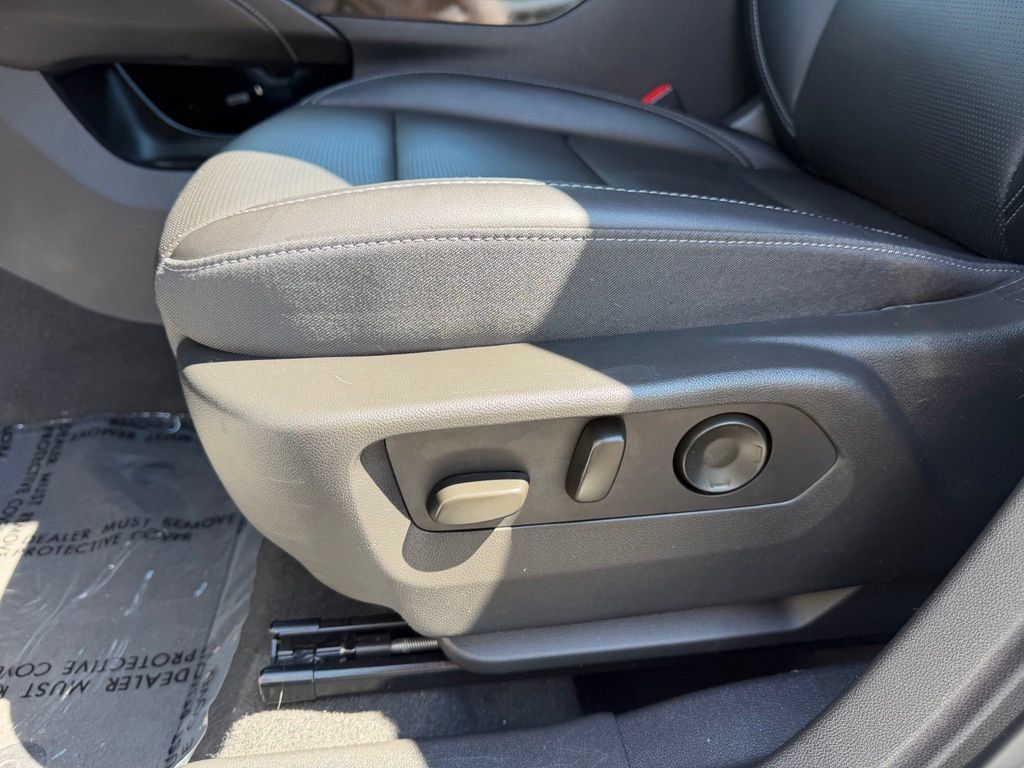 Used 2024 Buick Envision Preferred AWD/4WD image 16