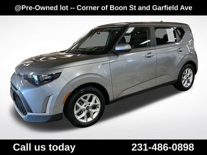 Used 2023 Kia Soul LX w/ LX Technology Package