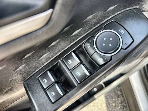 Used 2020 Ford Escape SE AWD/4WD image 15