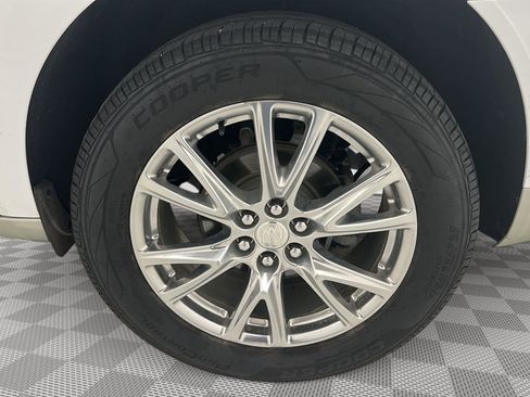 Used 2022 Buick Enclave Premium AWD/4WD image 28