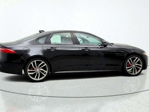 Used 2022 Jaguar XF R-Dynamic SE AWD/4WD image 4