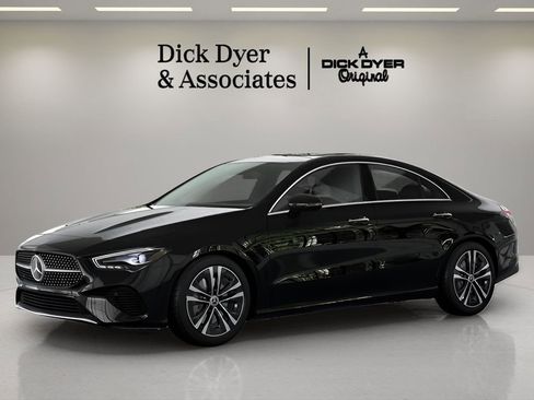 Used 2025 Mercedes-Benz CLA 250 image 27