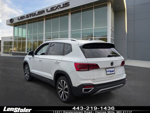 Used 2024 Volkswagen Taos SE FWD image 5