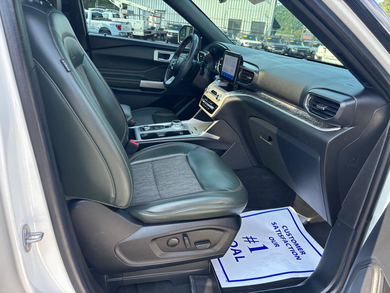 Used 2023 Ford Explorer Timberline w/ Timberline Technology Package AWD/4WD image 18