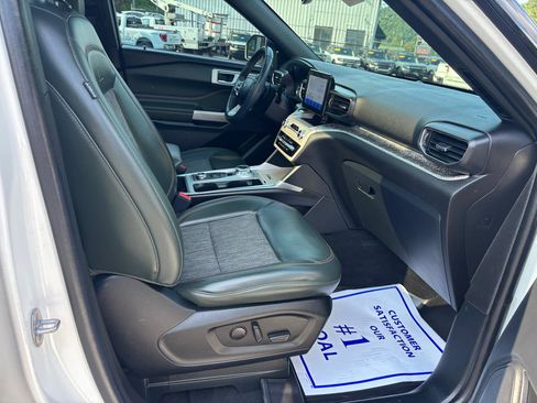 Used 2023 Ford Explorer Timberline w/ Timberline Technology Package AWD/4WD image 18