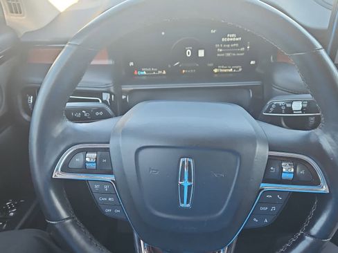 Used 2023 Lincoln Nautilus Reserve w/ Luxury Package image 15