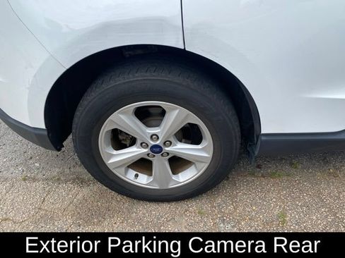Used 2018 Ford Edge SE FWD image 7