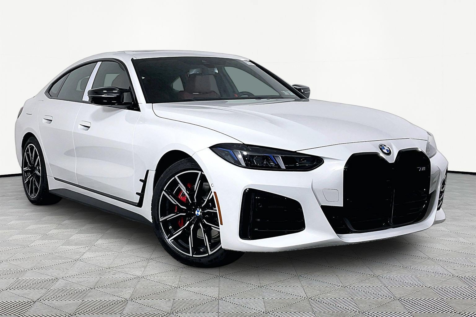 New 2026 BMW 440i xDrive w/ Premium Package AWD/4WD image 2