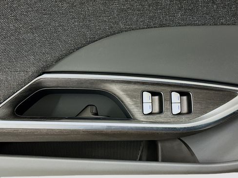Used 2024 Lucid Air Touring AWD/4WD image 15