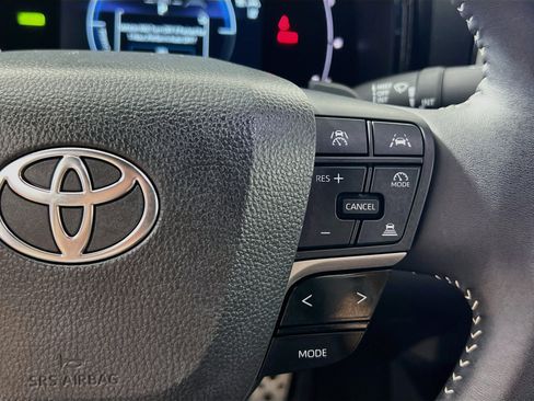 Used 2025 Toyota Camry SE w/ Multimedia Upgrade Package FWD image 19