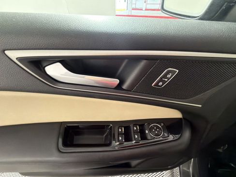 Used 2017 Ford Edge SEL w/ Equipment Group 201A image 15