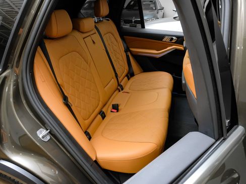 Used 2023 BMW X5 sDrive40i w/ Premium Package RWD image 36