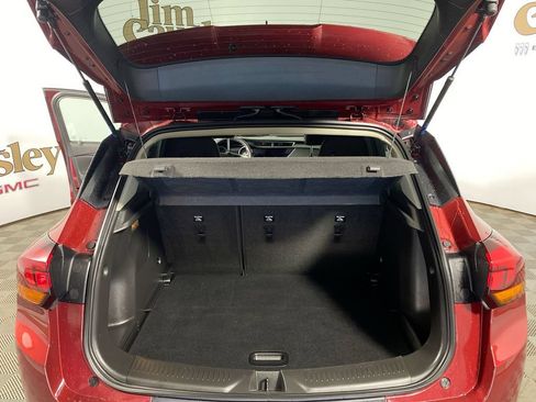 Used 2023 Buick Encore GX Preferred w/ Cold Weather Comfort Package FWD image 22