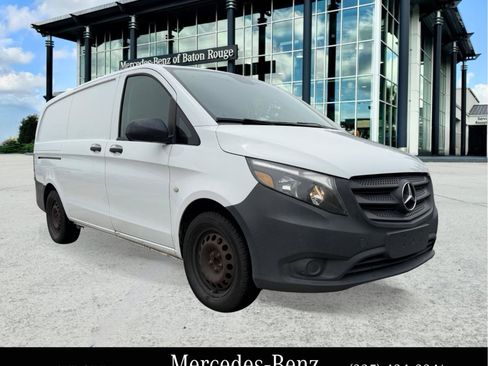 Used 2018 Mercedes-Benz Metris image 1