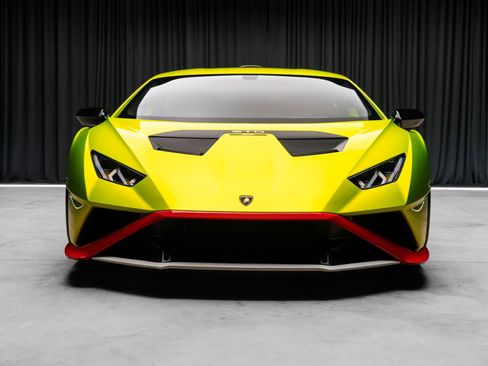 Used 2021 Lamborghini Huracan STO RWD image 26