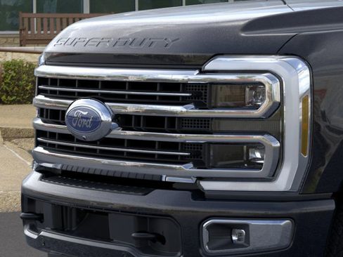 New 2025 Ford F250 Platinum w/ Platinum Plus Package image 17