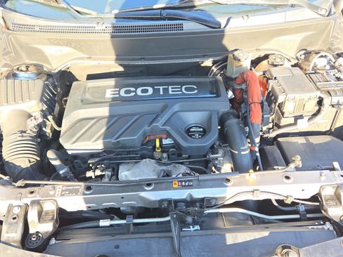 Used 2018 Chevrolet Equinox LT image 32