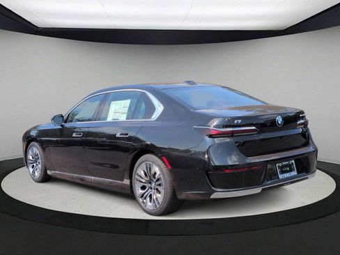 Used 2026 BMW i7 xDrive60 RWD image 6