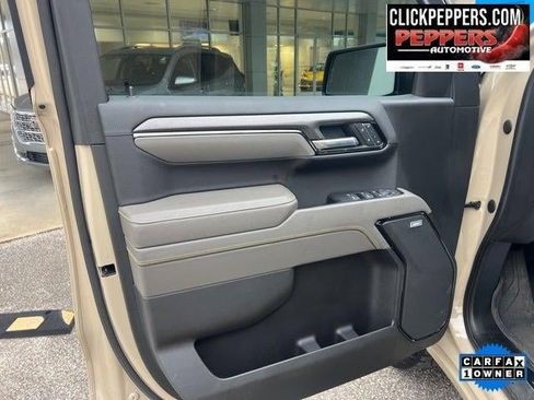 Used 2022 Chevrolet Silverado 1500 ZR2 image 9