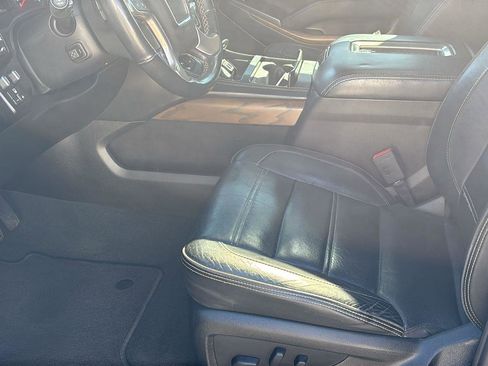 Used 2019 GMC Yukon XL Denali w/ Denali Ultimate Package image 13