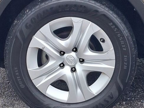 Used 2013 Toyota RAV4 LE FWD image 29