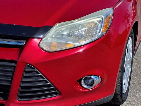 Used 2012 Ford Focus SE FWD image 27
