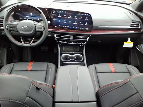 New 2026 Chevrolet Traverse RS w/ LPO, Floor Liner Package image 10