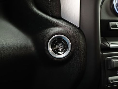 Used 2020 GMC Sierra 1500 SLE image 18