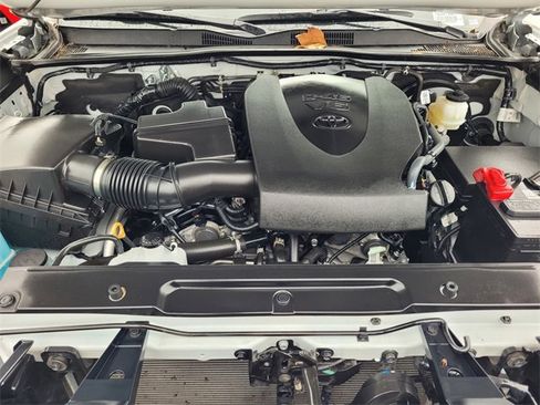 Certified 2023 Toyota Tacoma SR image 34