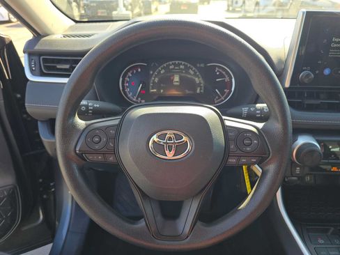Certified 2025 Toyota RAV4 LE FWD image 22