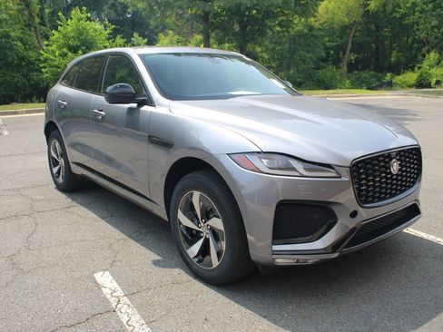 New 2026 Jaguar F-PACE R-Dynamic S AWD/4WD image 10