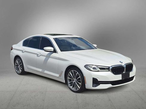 Used 2023 BMW 540i xDrive w/ Premium Package AWD/4WD image 2