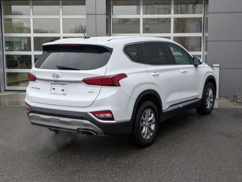 Used 2019 Hyundai Santa Fe SE image 5