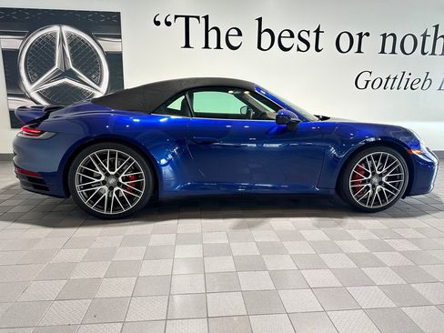 Used 2022 Porsche 911 Carrera S RWD image 12