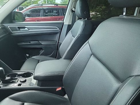 Used 2021 Volkswagen Atlas SEL w/ Atlas Adventure Package AWD/4WD image 20