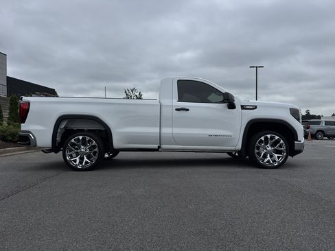 Used 2025 GMC Sierra 1500 Pro w/ Convenience Package RWD image 8