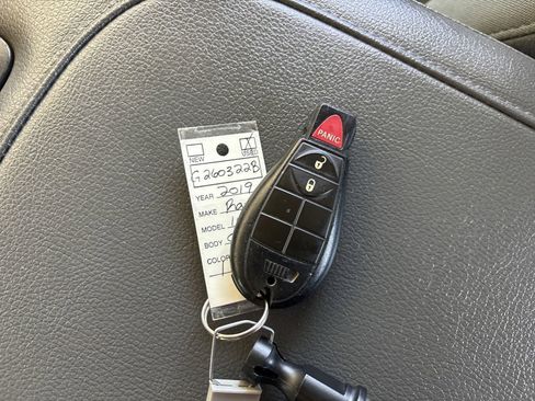 Used 2019 RAM 1500 Tradesman w/ Chrome Plus Package RWD image 32