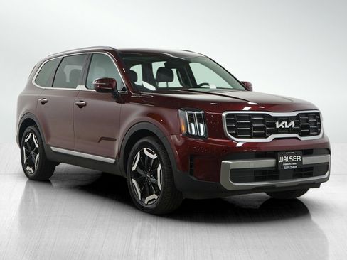 Used 2023 Kia Telluride S w/ S Sunroof Package image 9
