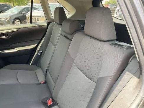 Used 2021 Toyota RAV4 XLE w/ Convenience Package AWD/4WD image 17
