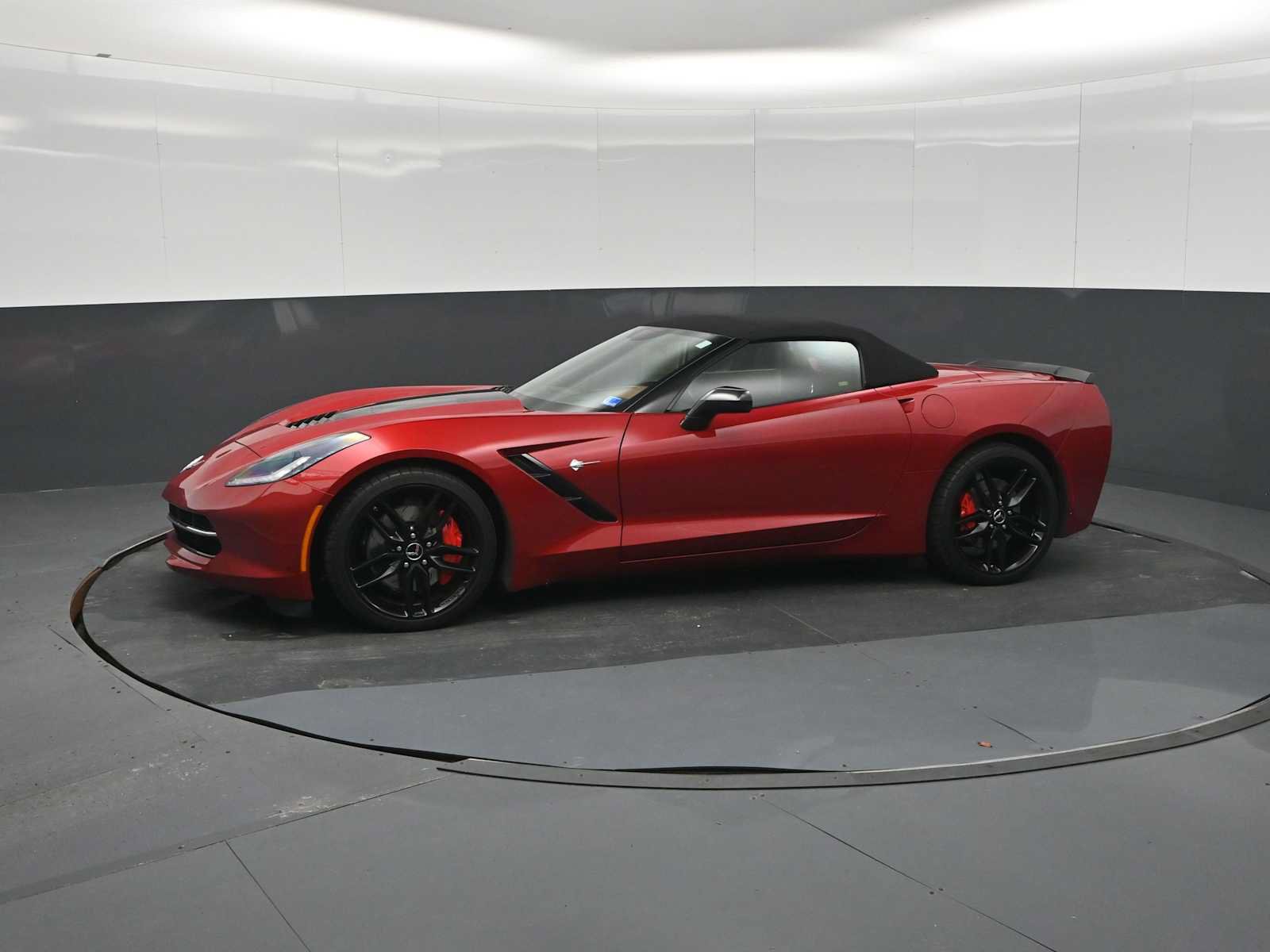 Used 2014 Chevrolet Corvette Stingray Convertible w/ 3LT Preferred Equipment Group RWD image 4